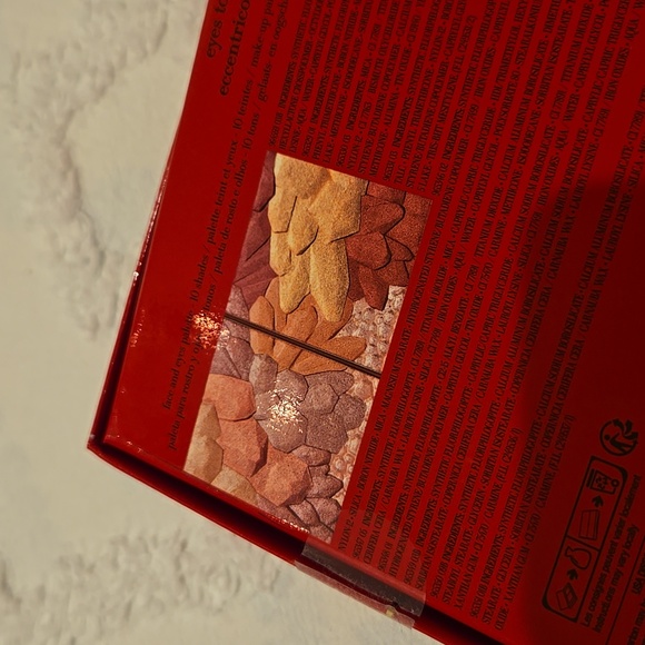 Giorgio Armani eyes to kill eccentrico pallete NEW in box - Picture 3 of 5